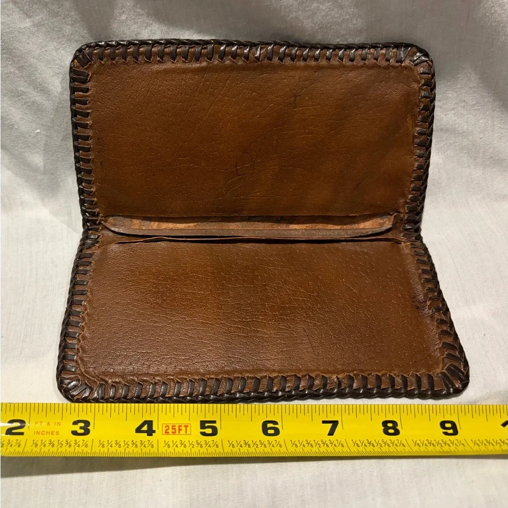 🤎‎ Vintage Hand Tooled Genuine Leather Wallet – Western Floral